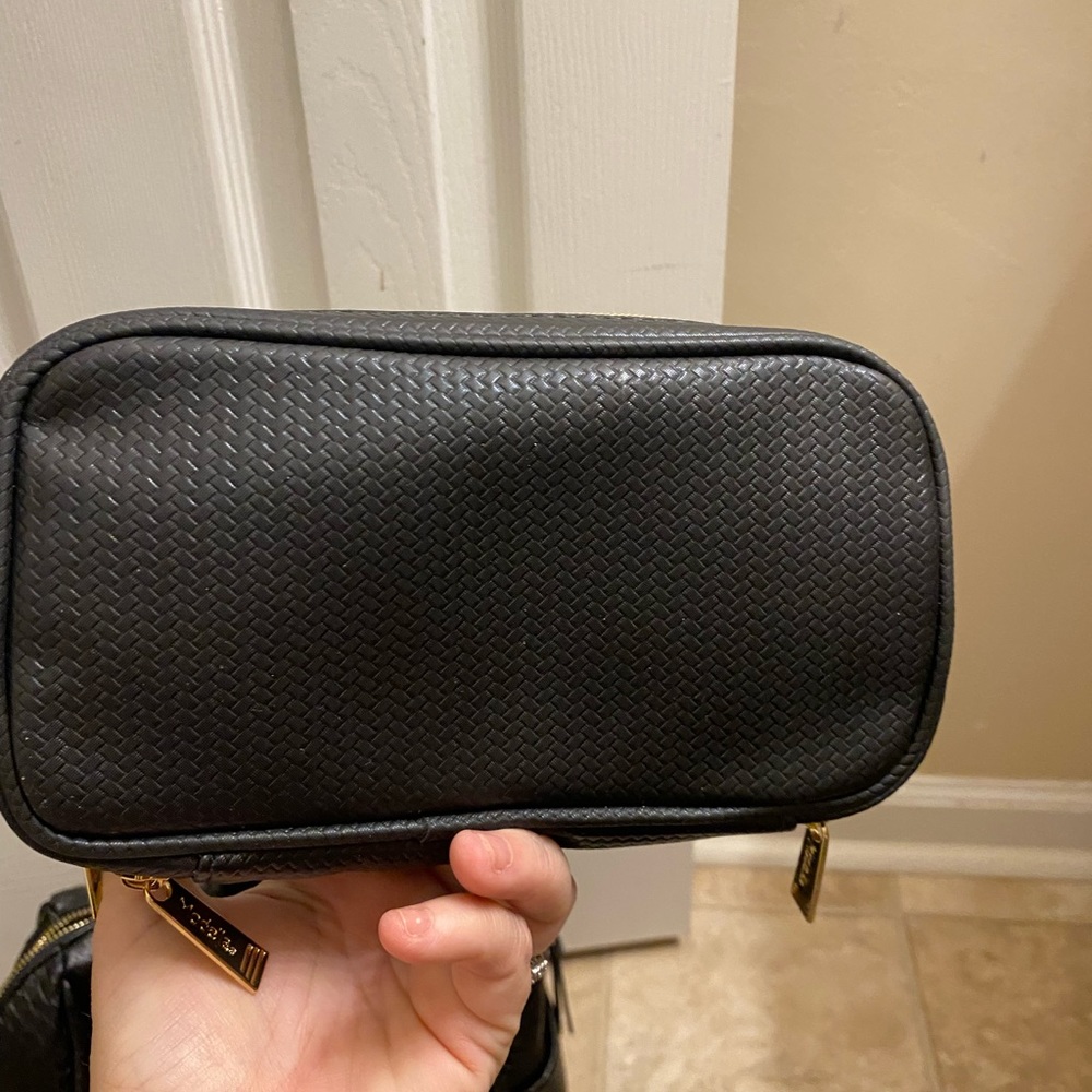 Makeup bag - Picture 3 of 5